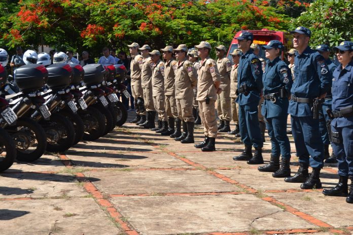 Policiaebombeiro 696x464