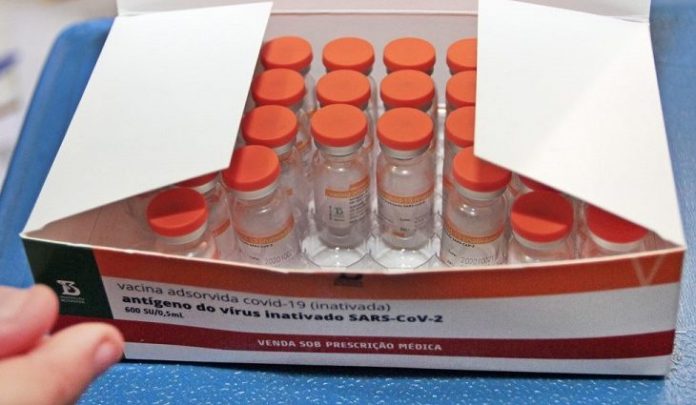 Vacina covid 19 foto saul schramm 768x425 1 730x425 696x405